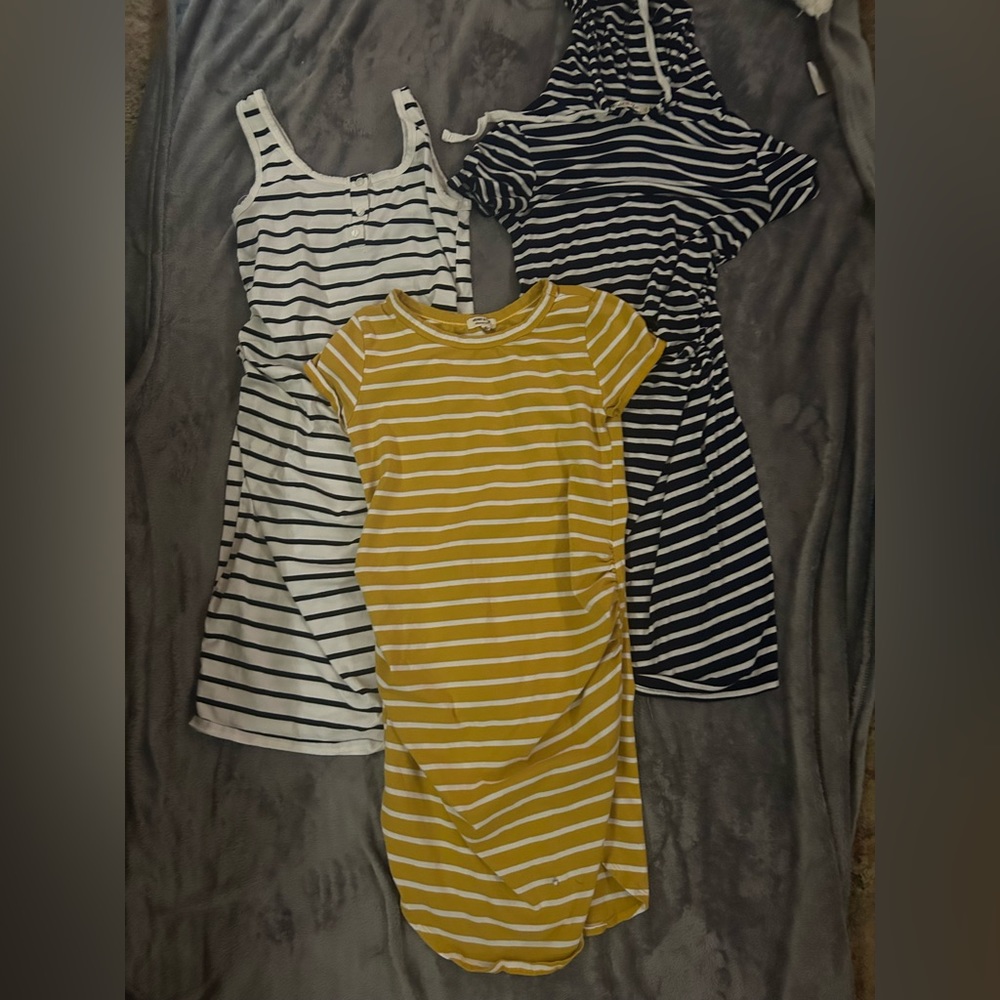 Lot of three maternity summer dresses size small/medium